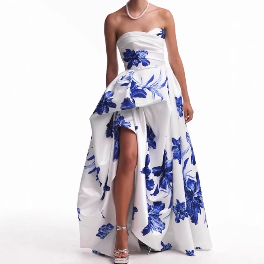 Valjean Ave Maxi